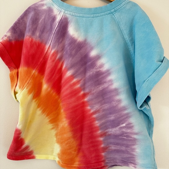 3 for $15 Old Navy Multicolor Tie-Dye Crewneck - Picture 3 of 3